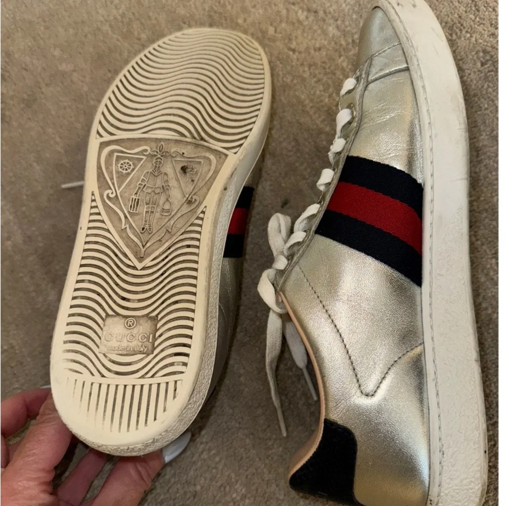 Gucci Metallic Sneakers with Red and Black Accents - Picture 6 of 8